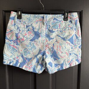 Lilly Pulitzer Callahan Shorts Size 6 into the deep Blue Tropical Seashell